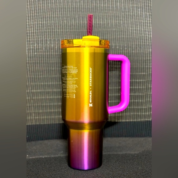 Sunset Gradient Starbucks x Stanley Quencher (40 oz)